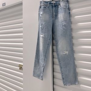 PISTOLA Jeans distressed.  27